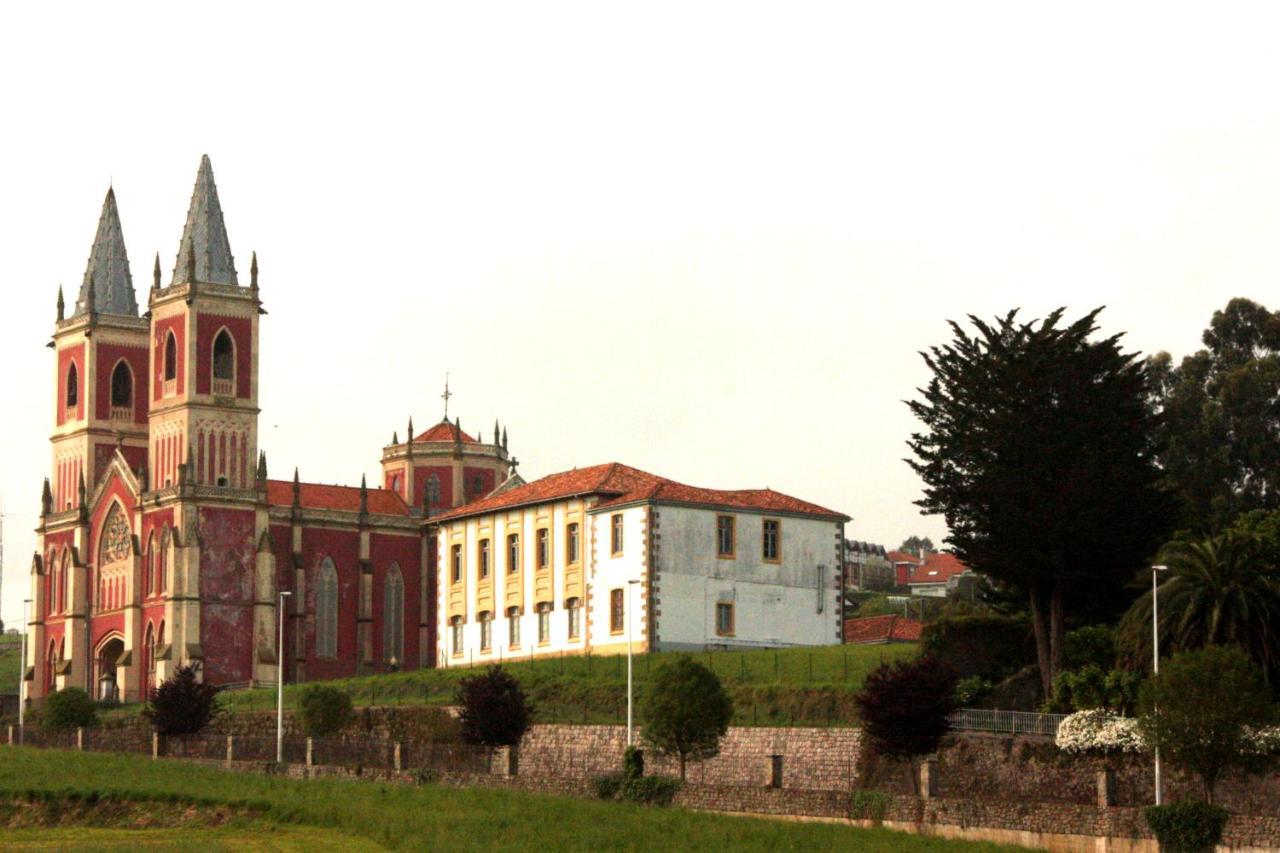 Apartamentos El Cruce De Moraton Cóbreces エクステリア 写真