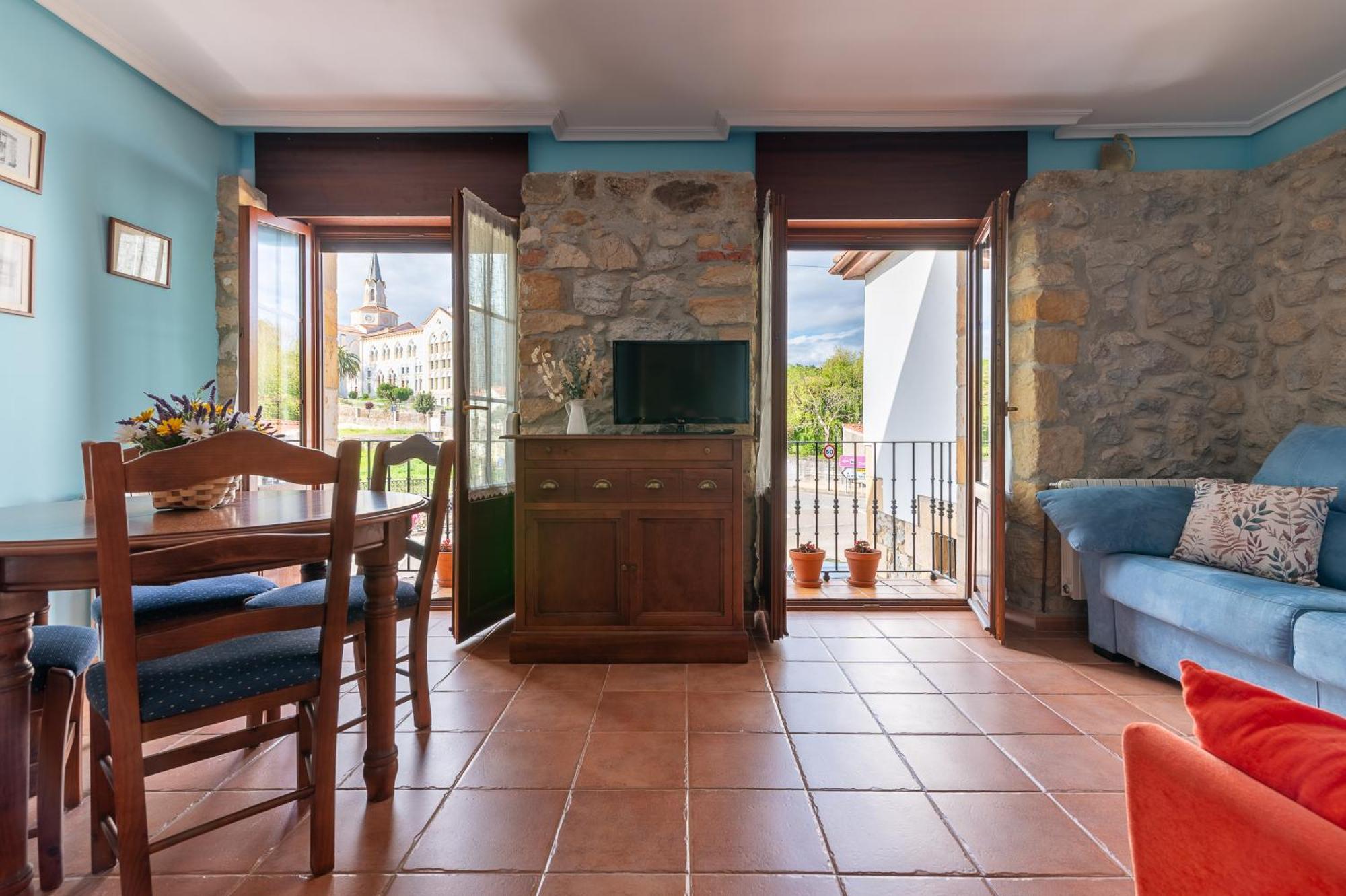 Apartamentos El Cruce De Moraton Cóbreces エクステリア 写真