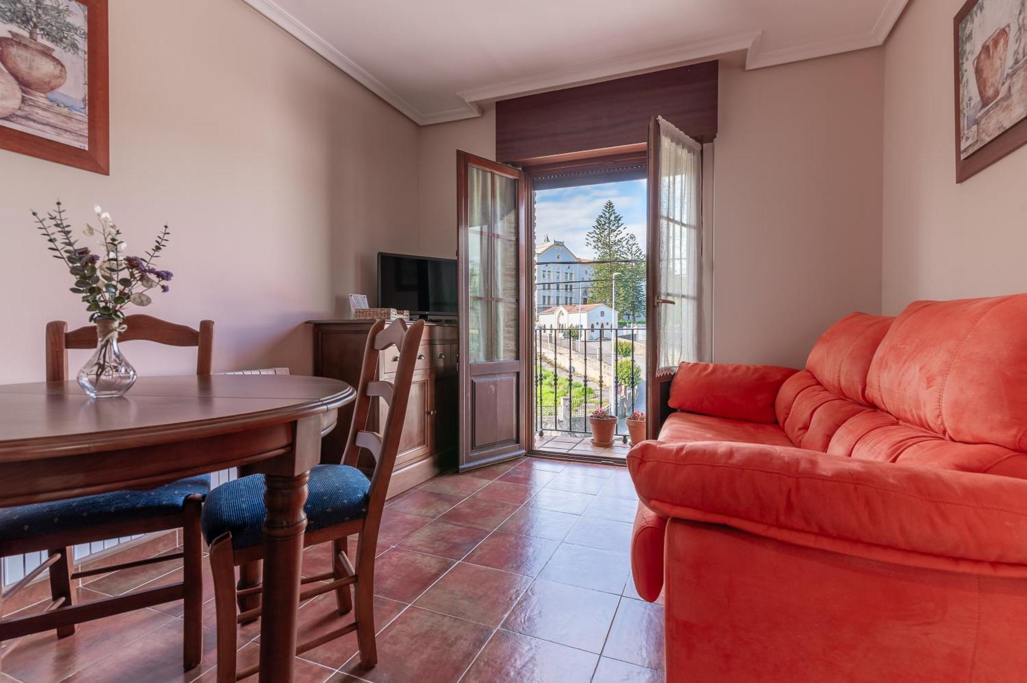Apartamentos El Cruce De Moraton Cóbreces エクステリア 写真